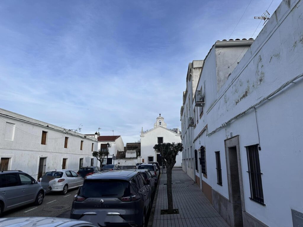 Casa de dos plantas en Olivenza