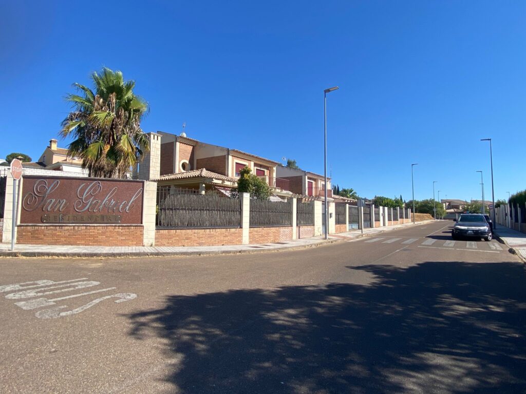Parcela urbana en Los Montitos, Badajoz