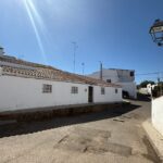 Caserón con corral en San Benito de la Contienda (Olivenza)
