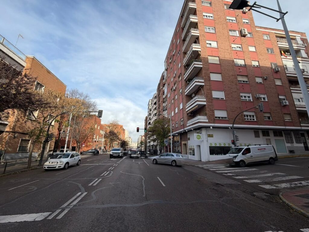 Piso de 120 metros cuadrados en zona del Corte Inglés