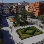 Piso de 200 metros cuadrados con terraza solarium, patio y cochera privada.