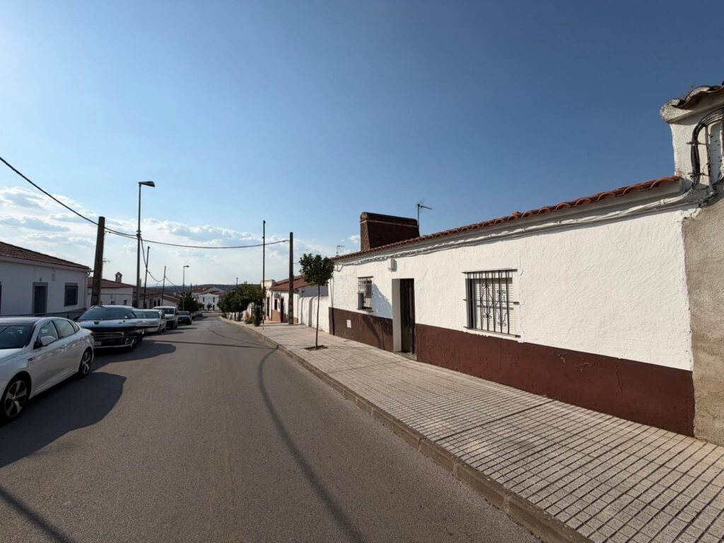 Casa con 700 metros de jardín en Olivenza
