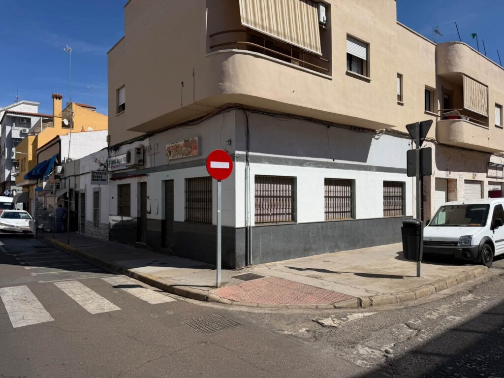 Local con posibilidad de conversión a vivienda